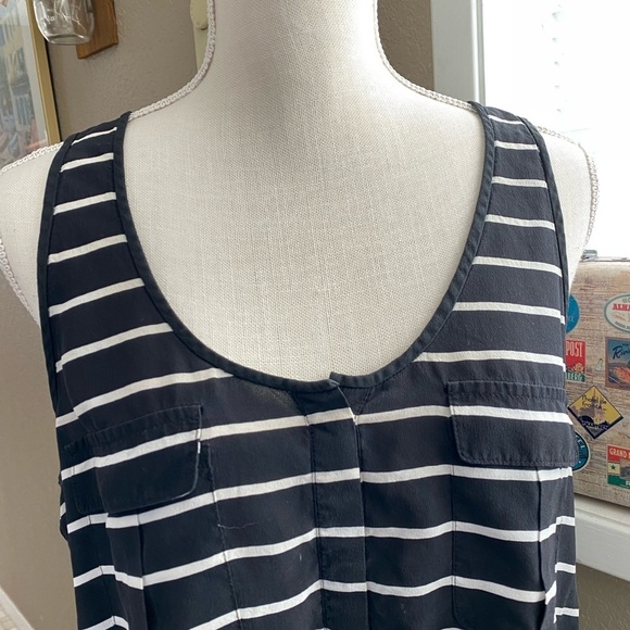 Joie silk black and white striped tank with two pockets, Sz. M - Picture 2 of 9
